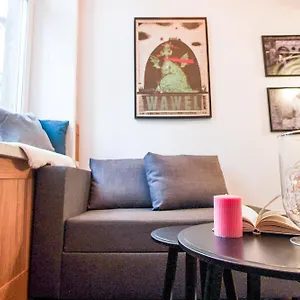  Apartament Tower Street