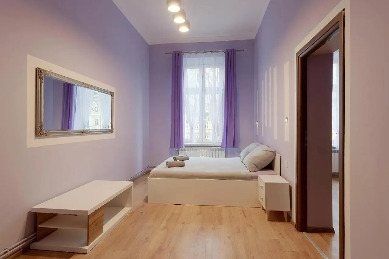 Queen Apartments كراكوفيا
