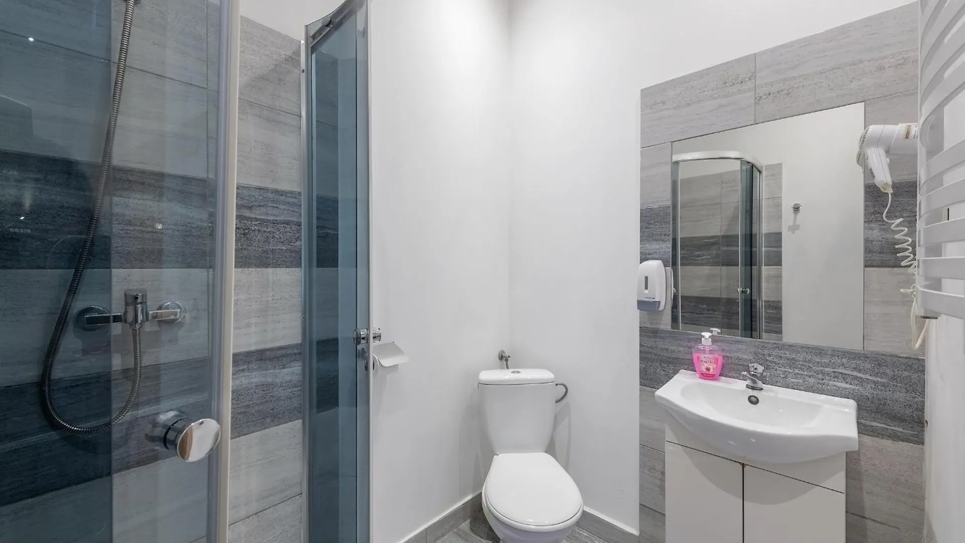 Queen Apartments كراكوفيا بولندا