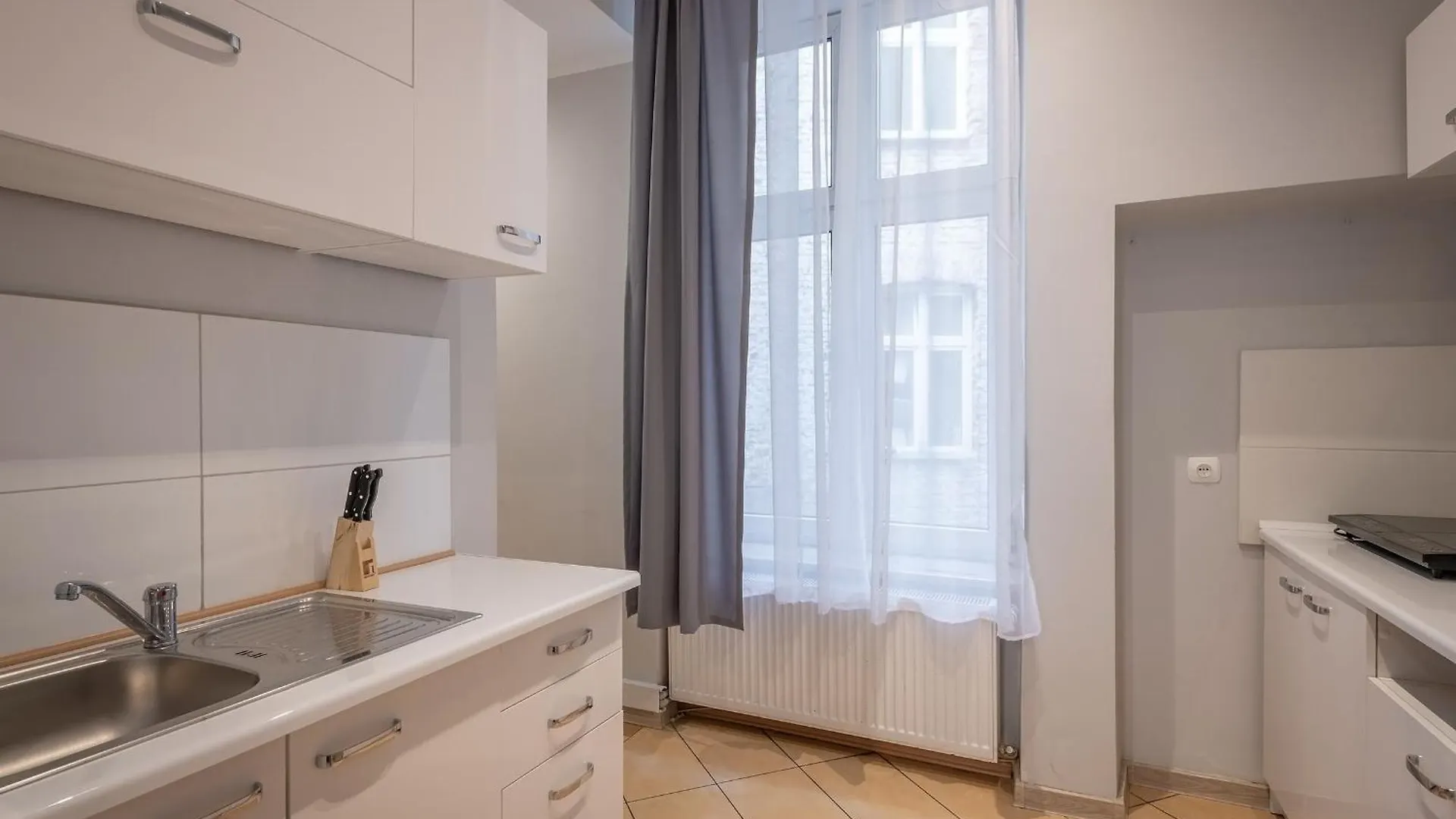 Queen Apartments Kraków 0*,  Polska
