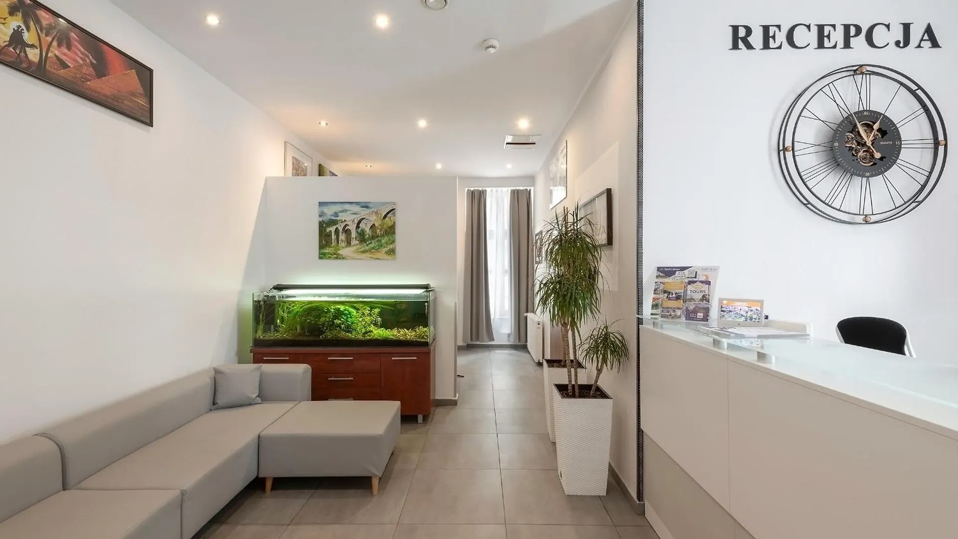 Queen Apartments كراكوفيا