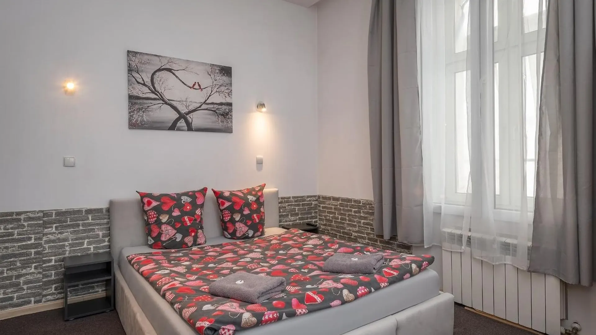 Queen Apartments كراكوفيا