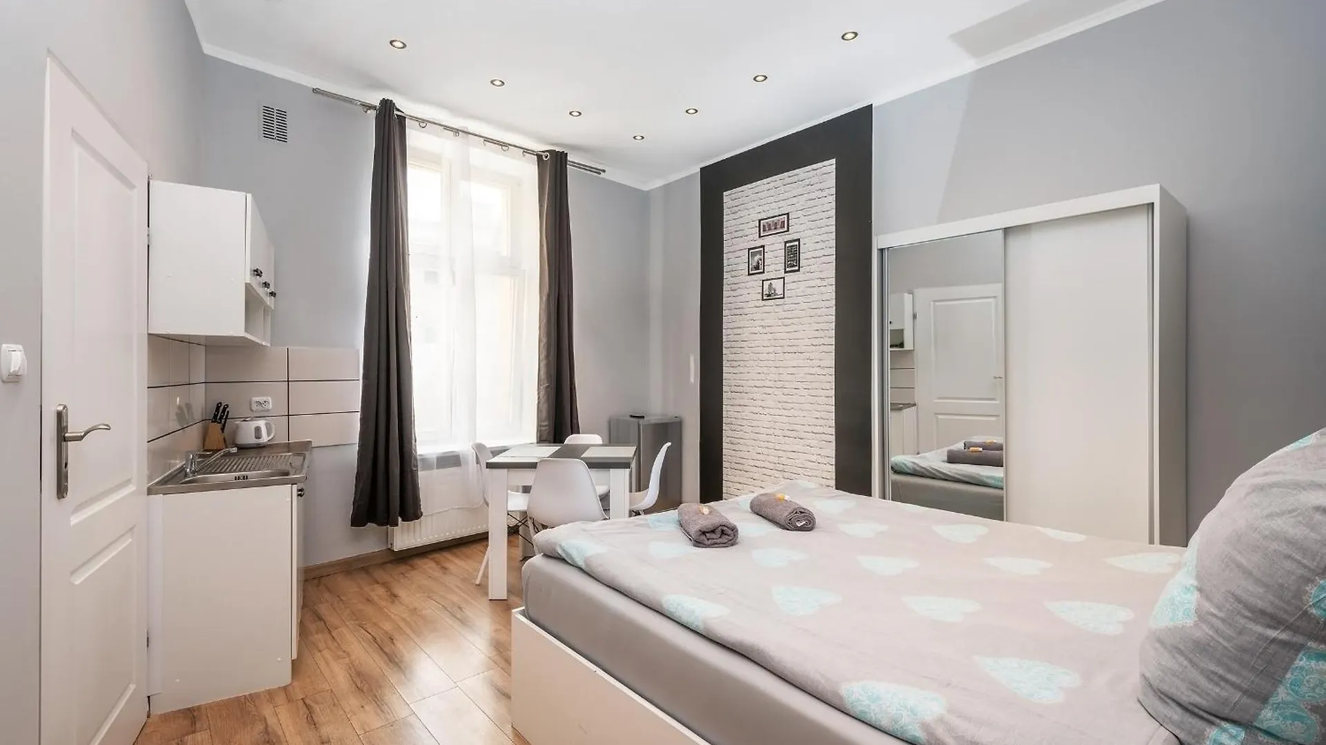 Queen Apartments كراكوفيا